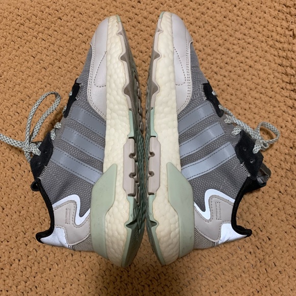 Adidas Nite Jogger (women’s 8) - Picture 5 of 7